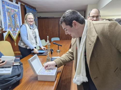 MiercolesCeniza25 00